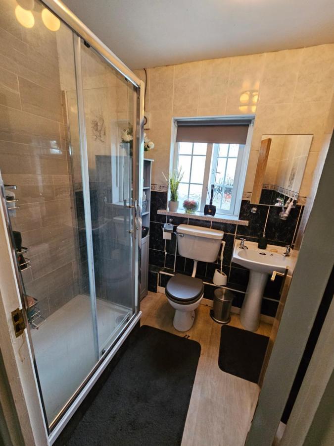 Private Room In ดับลิน ภายนอก รูปภาพ